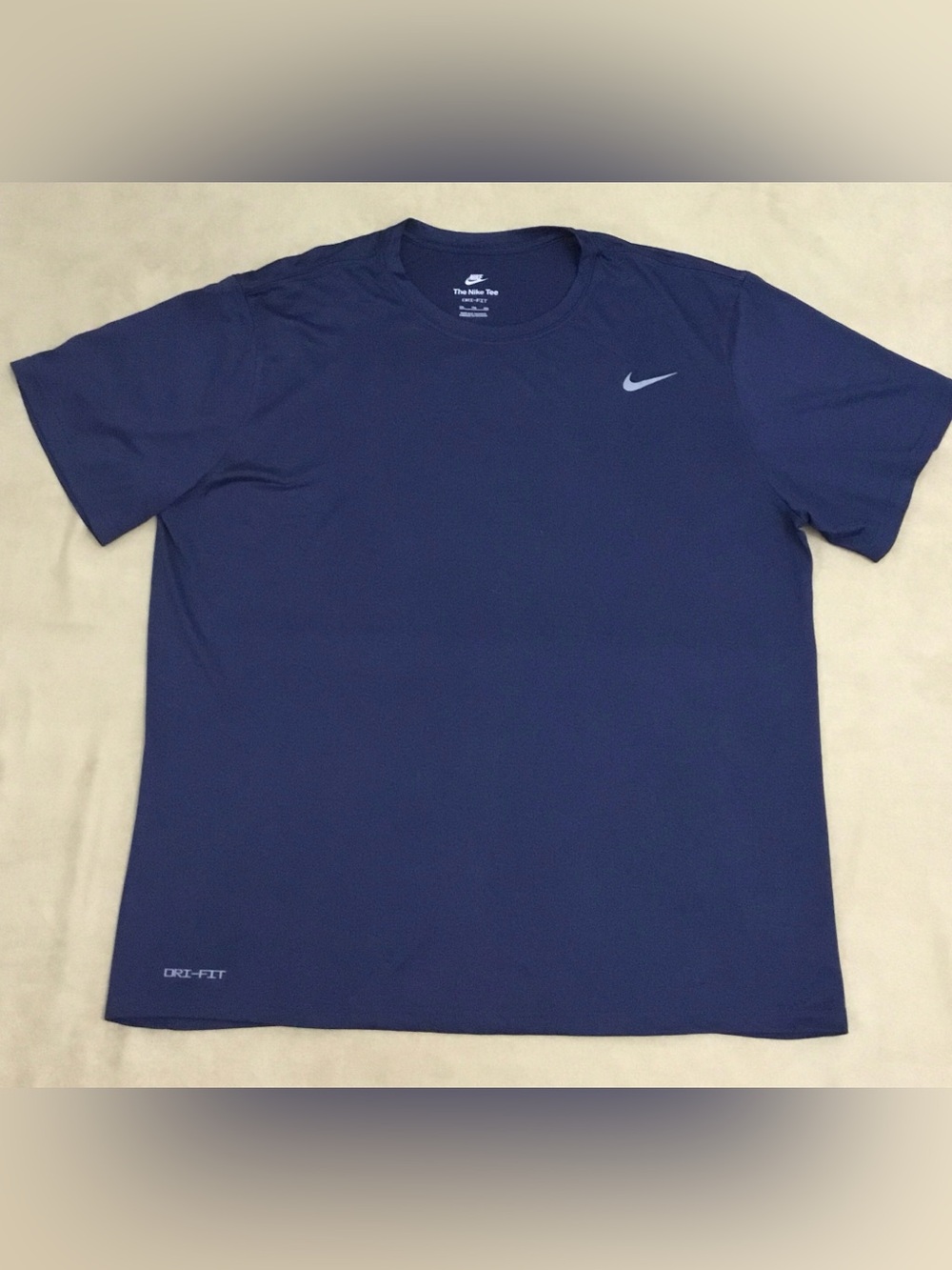 Nike The Nike Tee Navy Athletic Cut Dri Fit Tee - M505